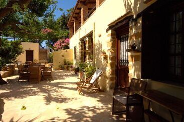 Elia Traditional Hotel & Spa
