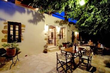Elia Traditional Hotel & Spa