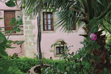 Elia Traditional Hotel & Spa
