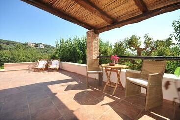 Elia Traditional Hotel & Spa