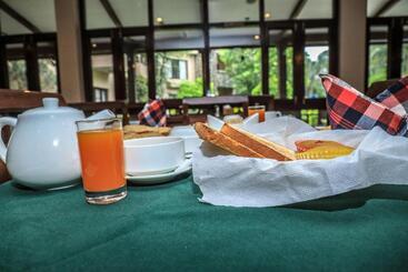 هتل Bharatpur Garden Resort
