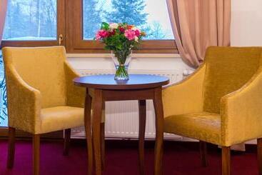 هتل Buczyńskimedical&spa