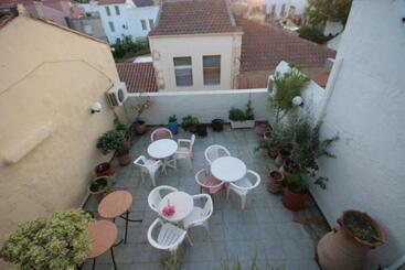 هتل Chania Rooms