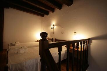 هتل Chania Rooms
