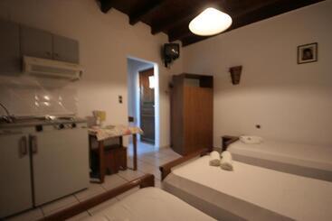 هتل Chania Rooms
