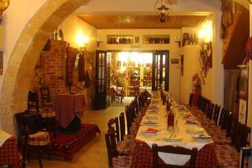 هتل Chania Rooms