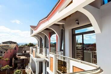 هتل Oceanis Home & Voyages