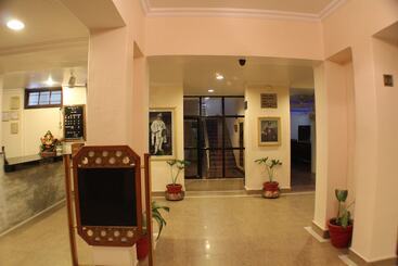 هتل Sneha Clarks Inn Suites Nepalgunj