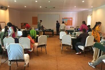 هتل Sneha Clarks Inn Suites Nepalgunj
