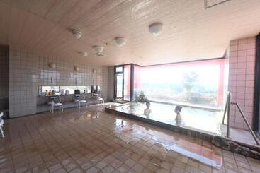 هتل Sun Resort Shirahama