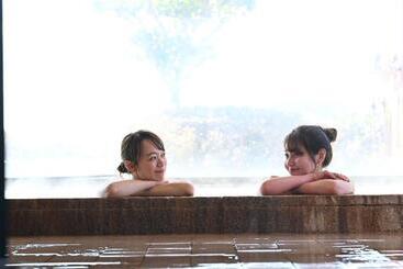 هتل Sun Resort Shirahama