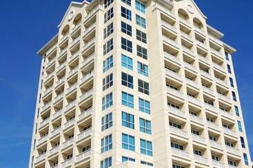 La Mirada Residences