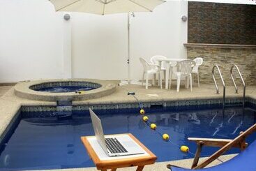 پانسیون Cesar's House Salinas