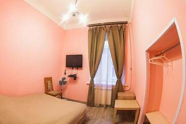 پانسیون Old Flat Guest House On Ligovskiy