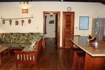 استراحتگاه Maya Beach