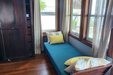 استراحتگاه Maya Beach