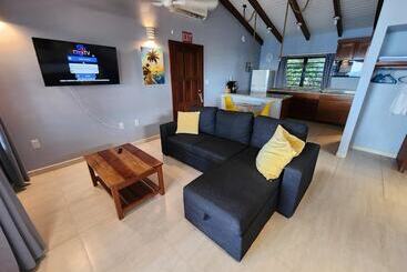 استراحتگاه Maya Beach