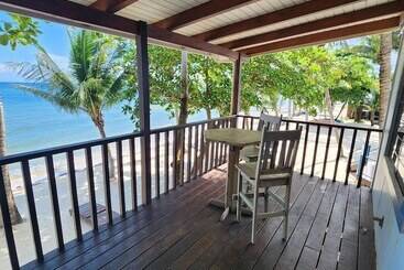 استراحتگاه Maya Beach