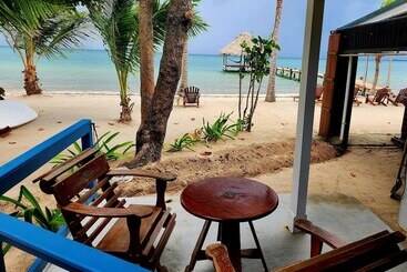 استراحتگاه Maya Beach