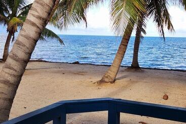استراحتگاه Maya Beach