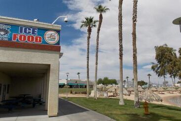 Avi Resort & Casino