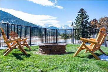 هتل Alpine Trail Ridge Inn