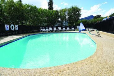 هتل Alpine Trail Ridge Inn