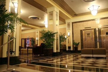 Ambassador Hotel Milwaukee, Trademark Collection By Wyndham