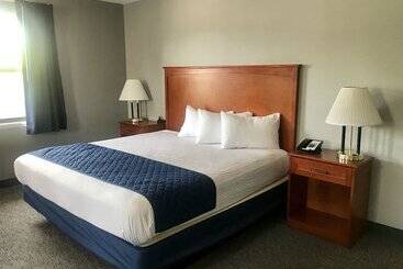 هتل American Inn North Kansas City