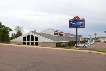 هتل Americinn By Wyndham Dickinson