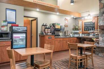 هتل Americinn By Wyndham Fargo West Acres