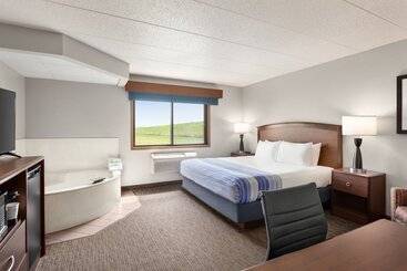 فندق Americinn By Wyndham Fergus Falls  Conference Center