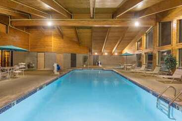 هتل Americinn By Wyndham Kearney