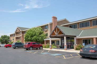 هتل Americinn By Wyndham Kearney