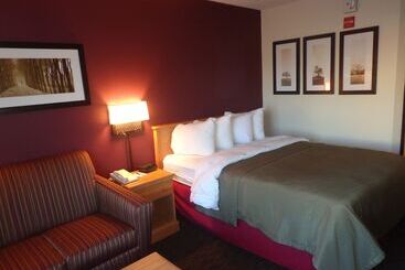 هتل Americinn By Wyndham Kearney