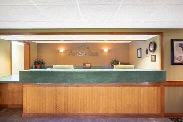 هتل Americinn By Wyndham Kearney