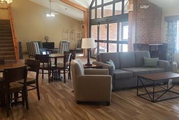 هتل Americinn By Wyndham Kearney