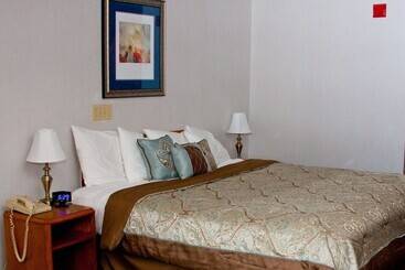 هتل Anchorage Inn Burlington