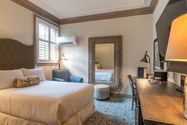 هتل Andrew Pinckney Inn