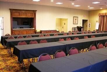 هتل Ashmore Inn And Suites Lubbock
