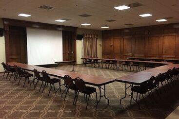 هتل Ashmore Inn And Suites Lubbock