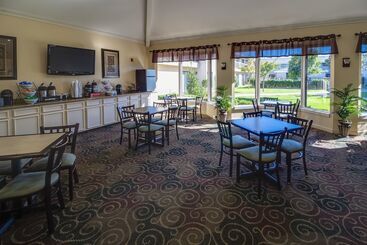 هتل Ashmore Inn And Suites Lubbock