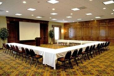 هتل Ashmore Inn And Suites Lubbock