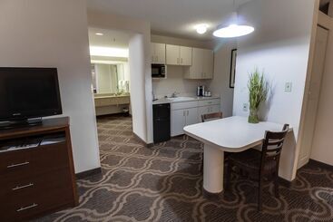 هتل Ashmore Inn And Suites Lubbock