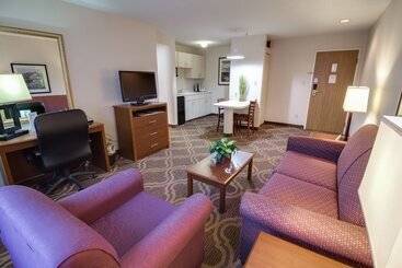 هتل Ashmore Inn And Suites Lubbock