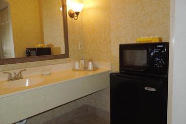 هتل Atlantis Inn