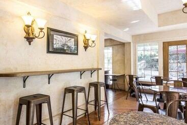 Baechtel Creek Inn, Ascend Hotel Collection