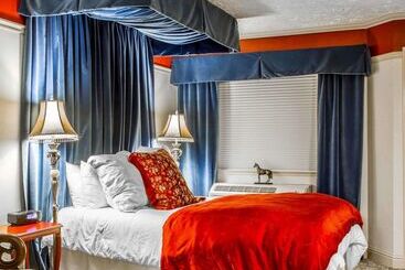 Baechtel Creek Inn, Ascend Hotel Collection