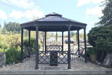 Baechtel Creek Inn, Ascend Hotel Collection
