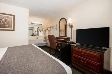 هتل Brookwood Inn Branson